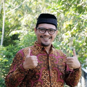 Ust. Ahmad Fauzi, S.Pd.